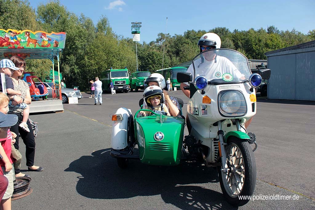 Sommerfest-Polizeioldtimer-Museum_2012 (17).jpg